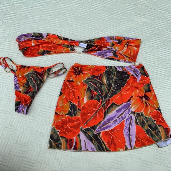 Indah Orange Floral Bikini Set - Picture 6 of 9